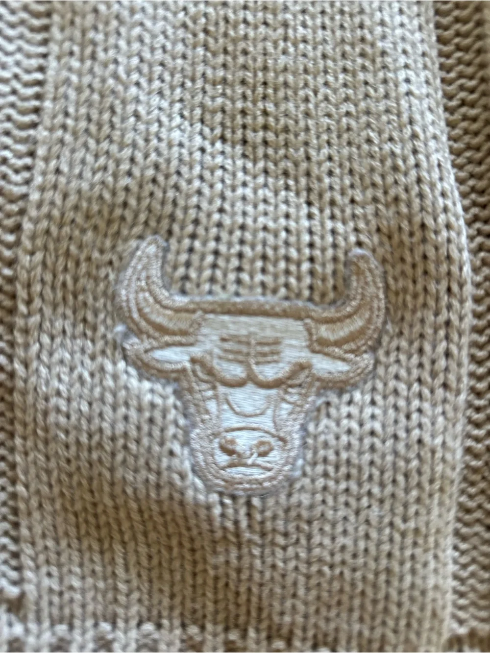 NBA Chicago Bulls beige scarf